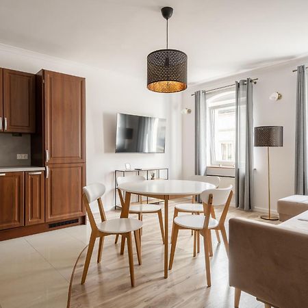 Rentplanet - Apartamenty Cybulskiego II Вроцлав Екстер'єр фото