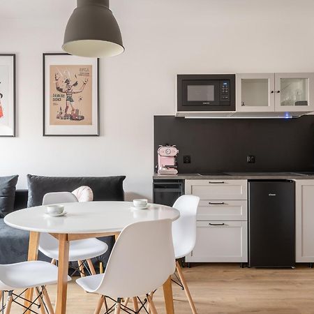 Rentplanet - Apartamenty Cybulskiego II Вроцлав Екстер'єр фото