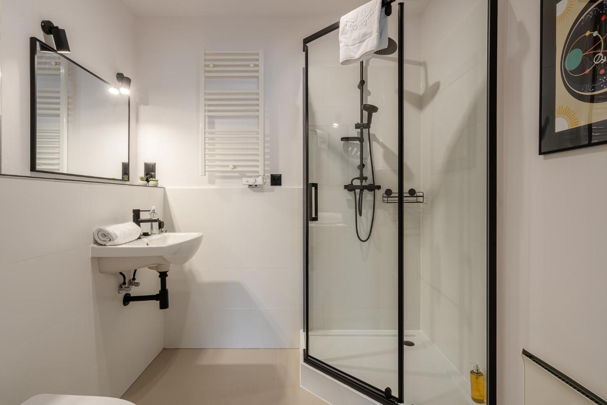 Rentplanet - Apartamenty Cybulskiego II Вроцлав Екстер'єр фото
