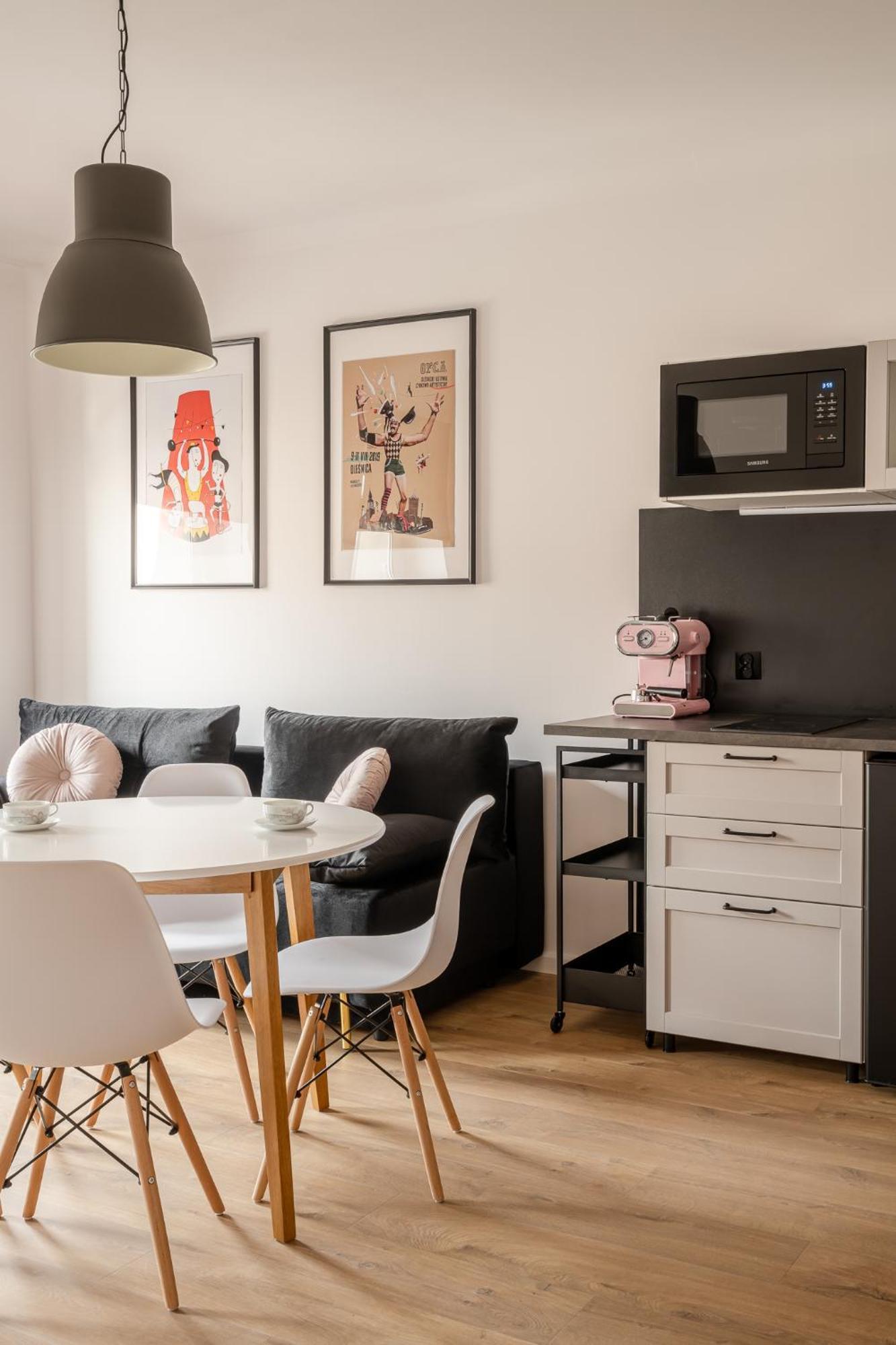Rentplanet - Apartamenty Cybulskiego II Вроцлав Екстер'єр фото